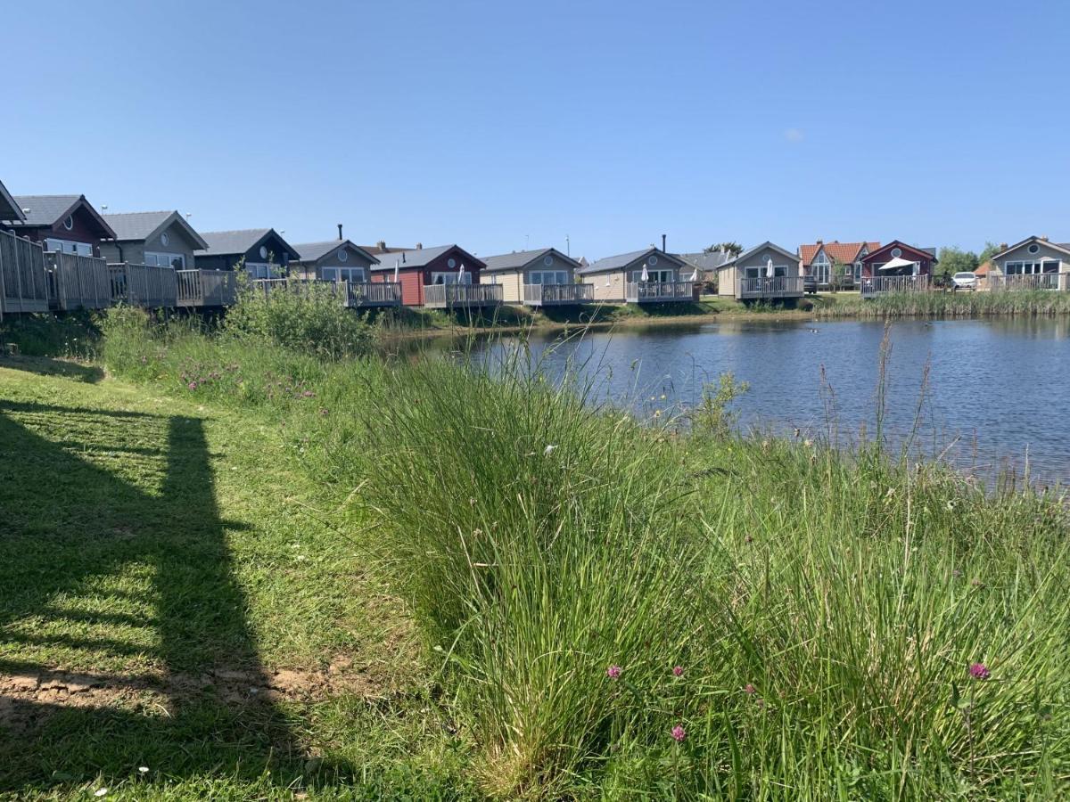 Lakeside Retreat At The Bay Filey, Sleeps 4, 2 Non-Shedding Dogs Welcome For Free ภายนอก รูปภาพ